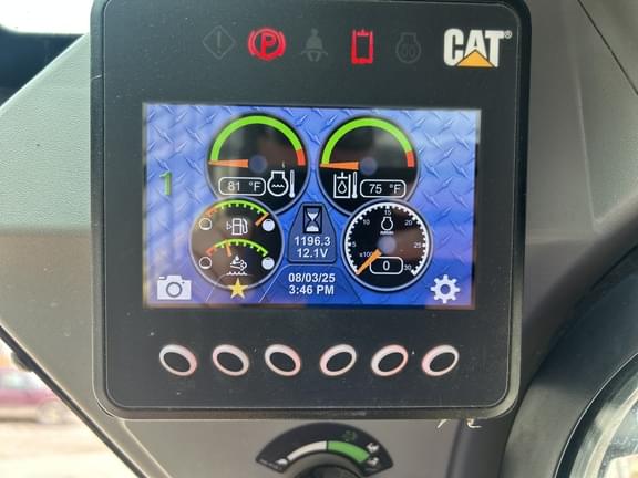 Image of Caterpillar 299D3 equipment image 4