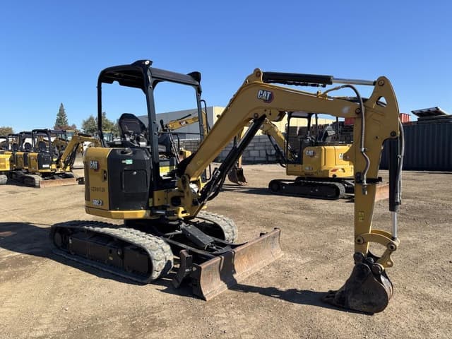 Image of Caterpillar 302.7CR equipment image 1