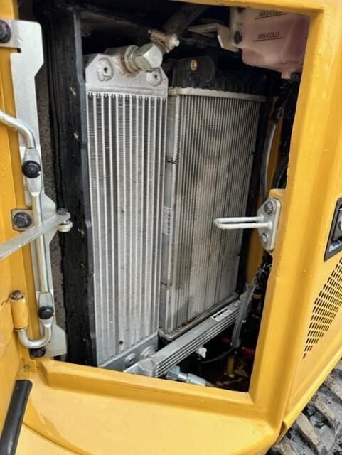 Image of Caterpillar 304E2 equipment image 4