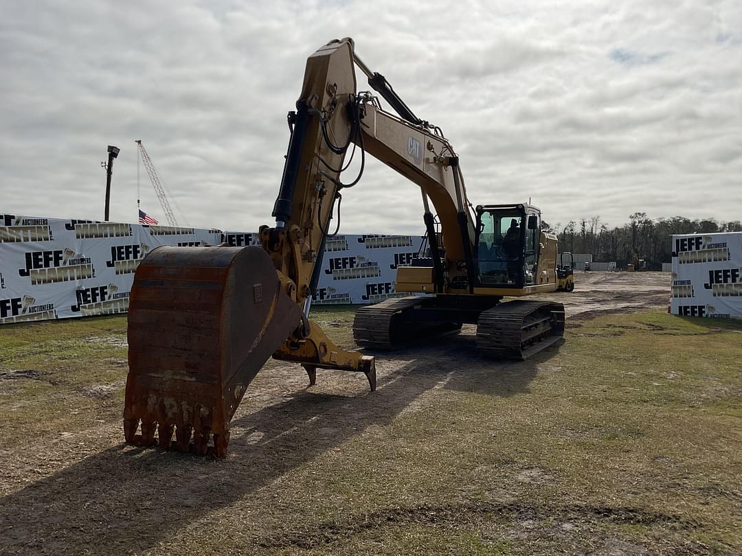 Image of Caterpillar 330 Primary image