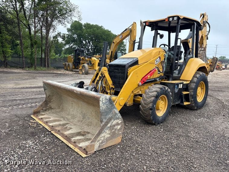 2022 Caterpillar 420 Equipment Image0