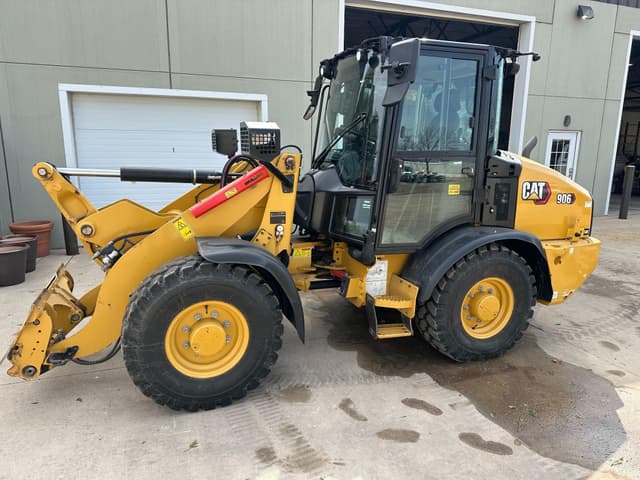 Image of Caterpillar 906 equipment image 1