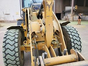 Main image Caterpillar 910 8