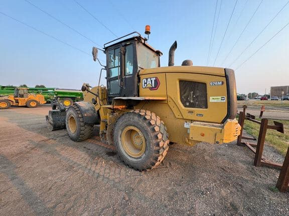 Image of Caterpillar 926M equipment image 2