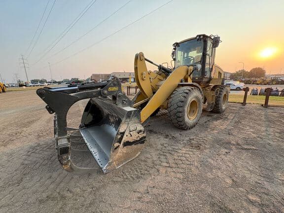 Image of Caterpillar 926M Primary image