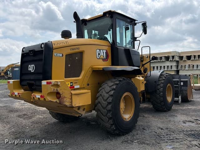 Image of Caterpillar 938M equipment image 4
