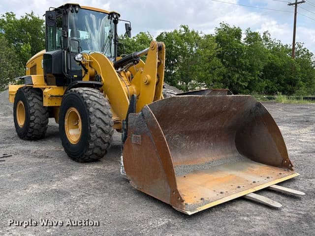 Image of Caterpillar 938M equipment image 2