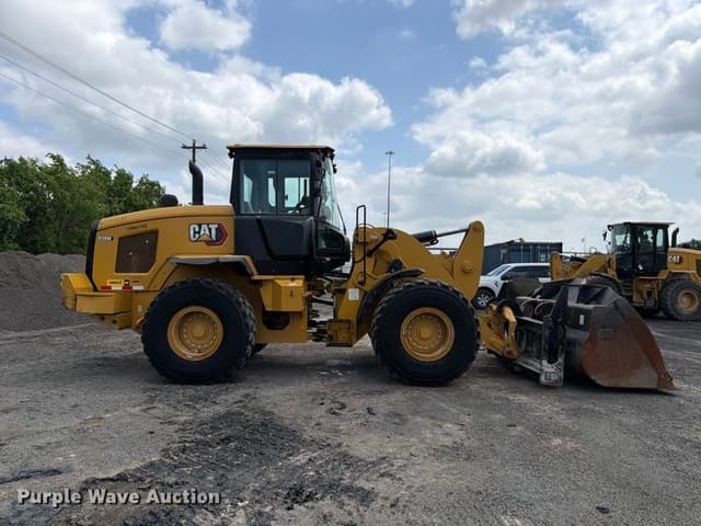 Image of Caterpillar 938M equipment image 3
