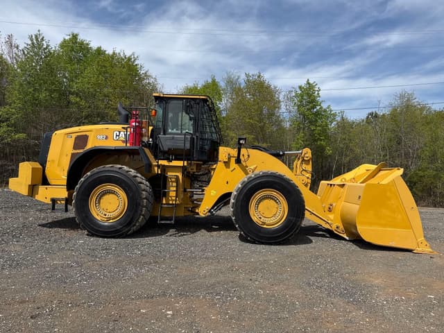 Image of Caterpillar 982M equipment image 1