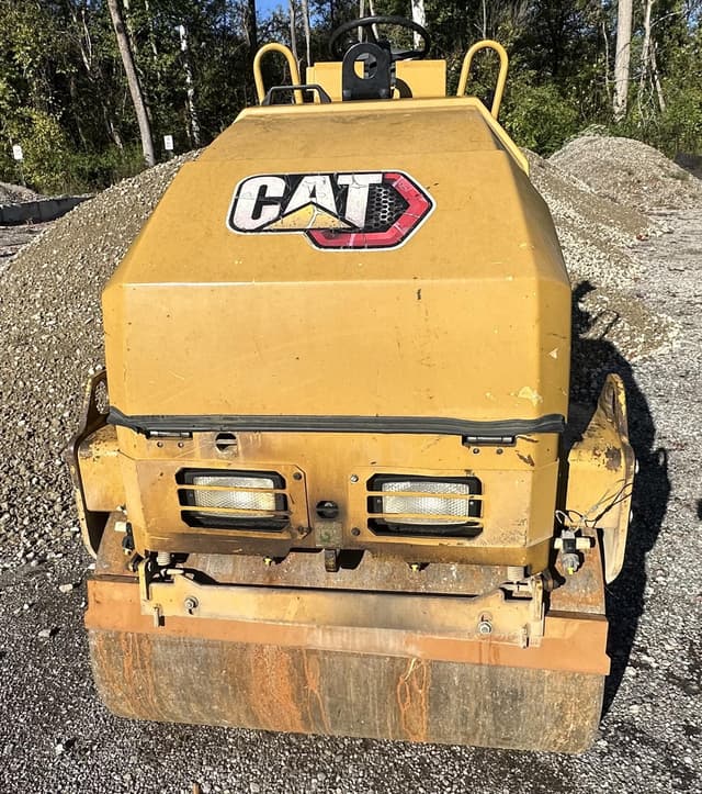 Image of Caterpillar CB1.8 equipment image 2