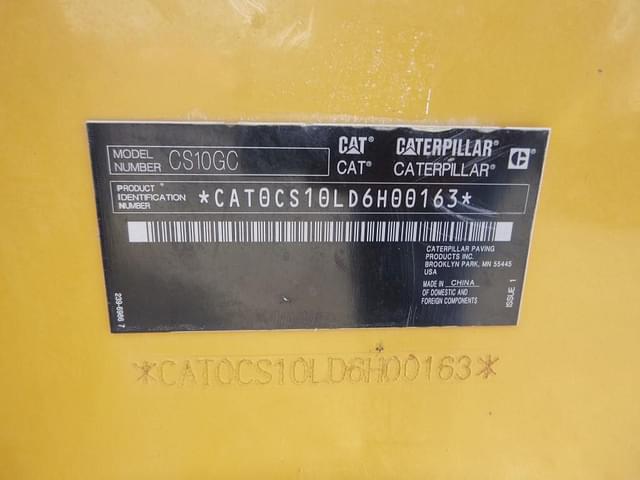 Image of Caterpillar CS10GC equipment image 4