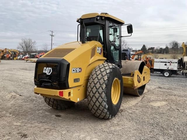 Image of Caterpillar CS10GC equipment image 3