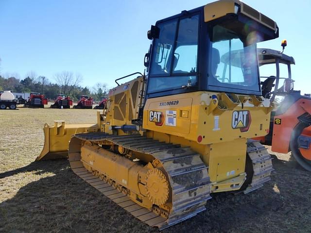 Image of Caterpillar D1 equipment image 3