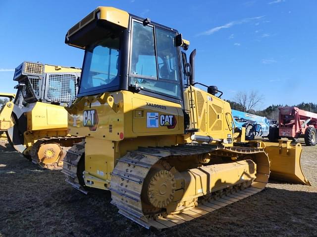 Image of Caterpillar D1 equipment image 2