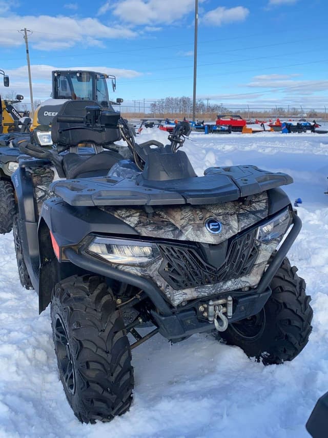 Image of CFMoto CForce 600 equipment image 4