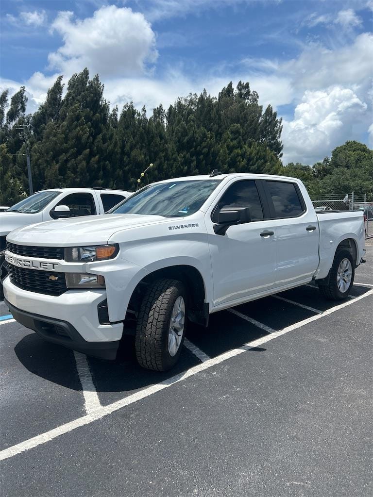 2022 Chevrolet 1500 Equipment Image0