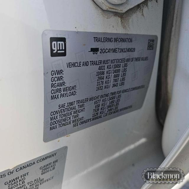 Image of Chevrolet 2500HD equipment image 3