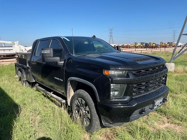 Image of Chevrolet 2500HD equipment image 2