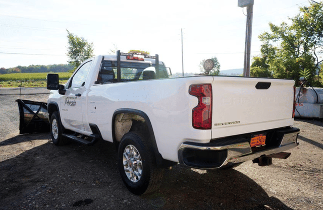 Image of Chevrolet 3500HD equipment image 3