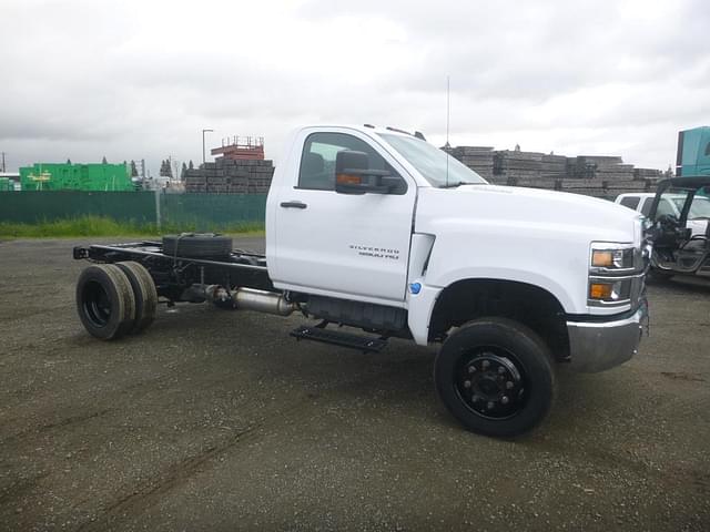 Image of Chevrolet 5500 equipment image 1