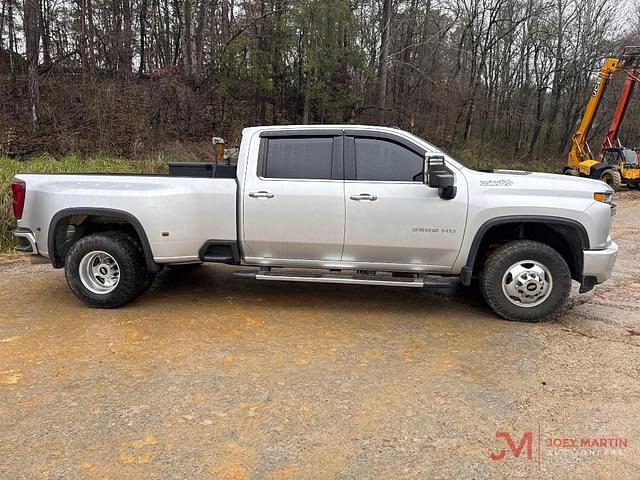 Image of Chevrolet 3500HD equipment image 1