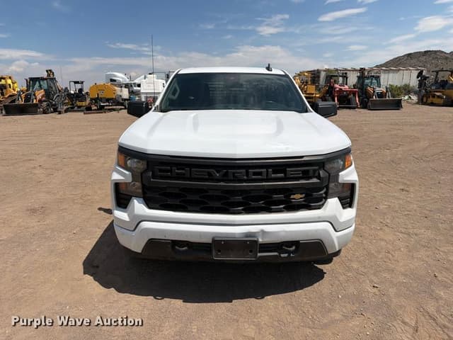 Image of Chevrolet 1500 equipment image 1