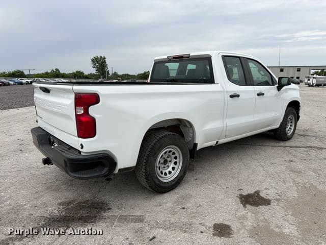Image of Chevrolet 1500 equipment image 4