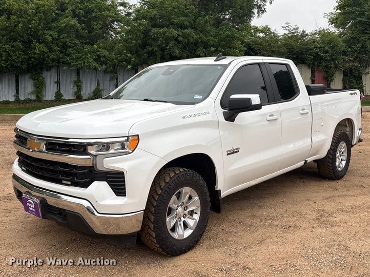 2022 Chevrolet 1500 Equipment Image0