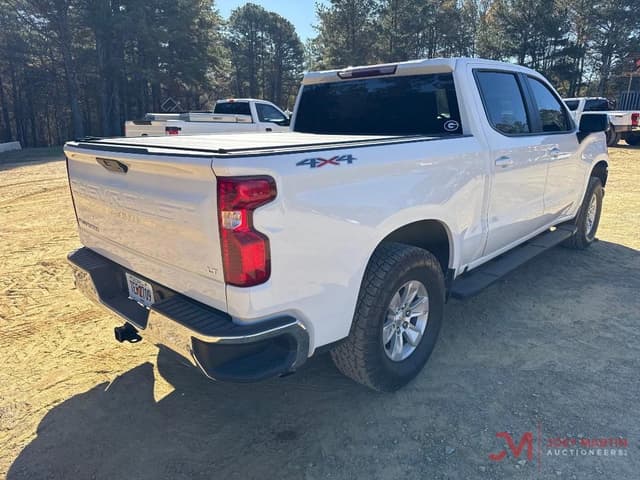 Image of Chevrolet 1500 equipment image 2