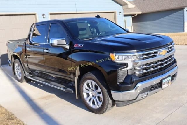 Image of Chevrolet 1500 equipment image 1