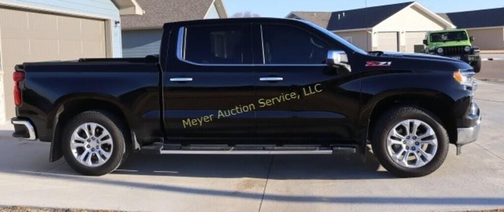 2022 Chevrolet 1500 Equipment Image0