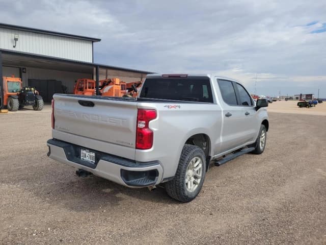 Image of Chevrolet 1500 equipment image 4