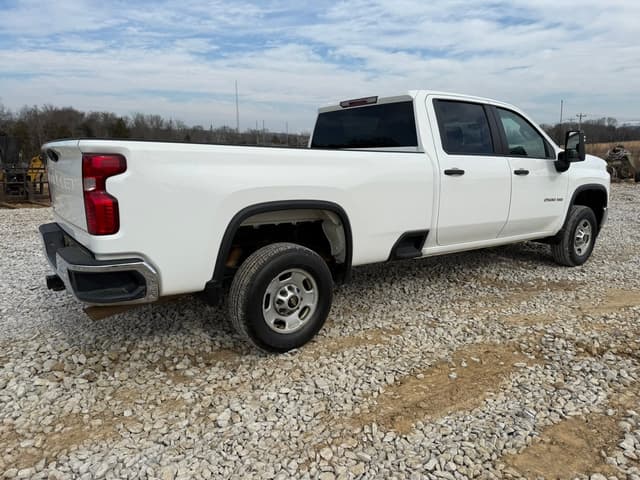 Image of Chevrolet 2500 equipment image 4