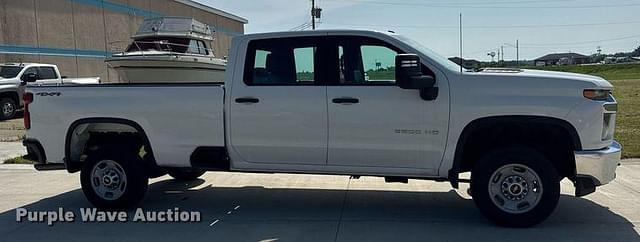 Image of Chevrolet 2500HD equipment image 3
