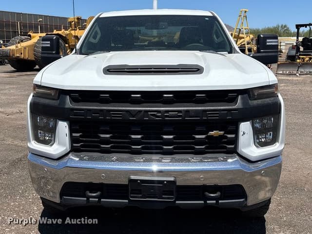 Image of Chevrolet Silverado equipment image 1