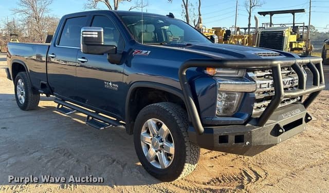 Image of Chevrolet 3500HD equipment image 2