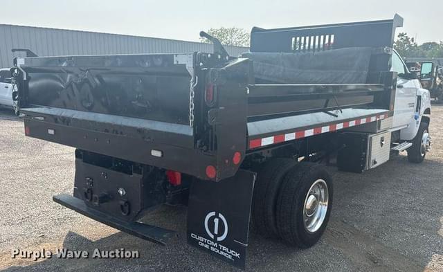 Image of Chevrolet 5500HD equipment image 4