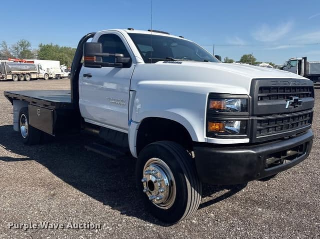 Image of Chevrolet 5500HD equipment image 2