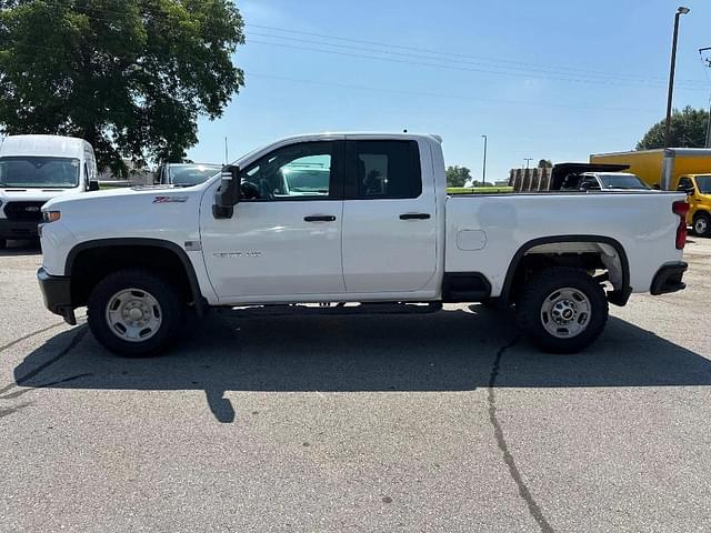 Image of Chevrolet Silverado equipment image 1