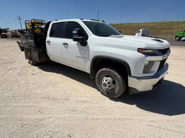 Image of Chevrolet 3500HD equipment image 2