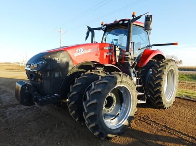 Image of Case IH Magnum 310 equipment image 4