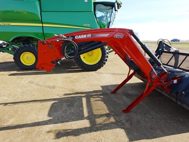 Image of Case IH L105 equipment image 3