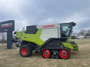 2022 CLAAS Trion 740TT Image