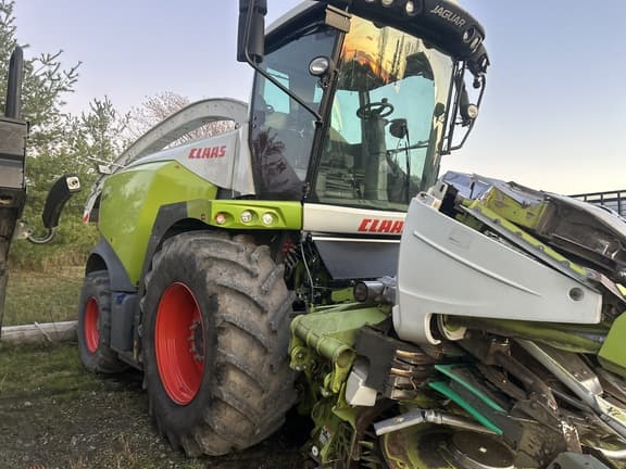 Image of CLAAS Jaguar 960 equipment image 4