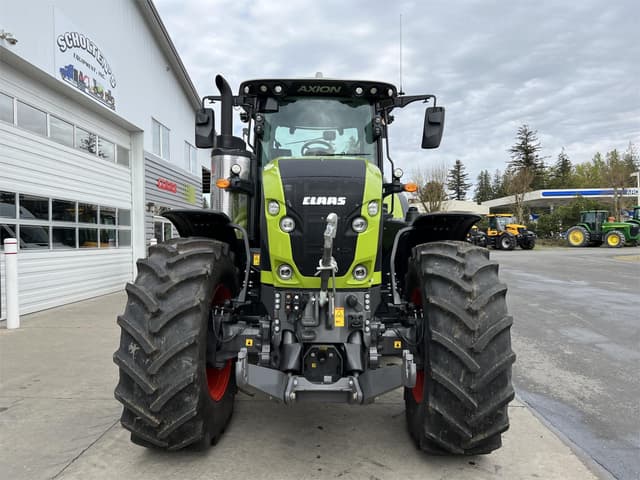 Image of CLAAS Axion 930 equipment image 4