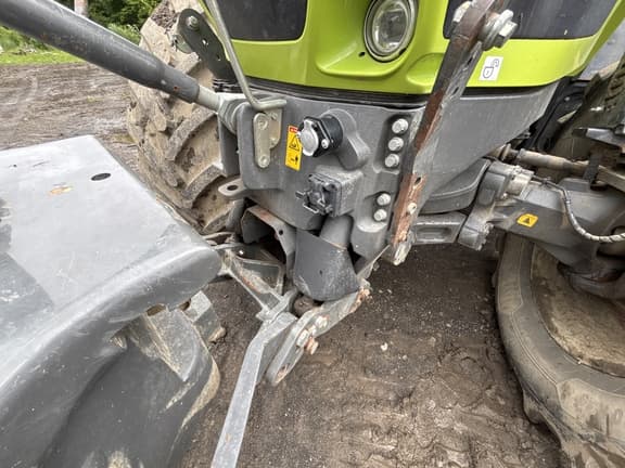 Image of CLAAS Axion 930 equipment image 4