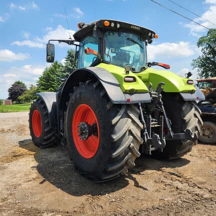 Image of CLAAS Axion 950 equipment image 3