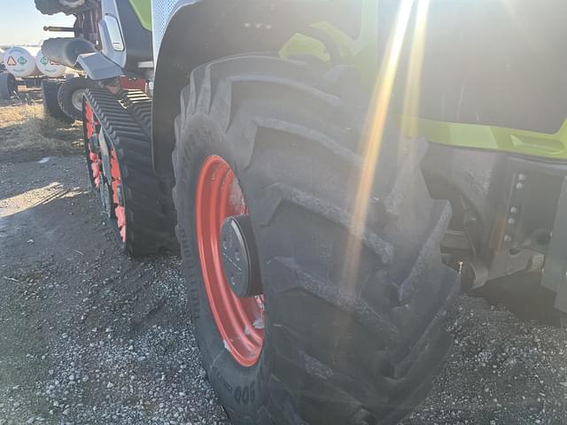 Image of CLAAS Axion 960TT equipment image 3