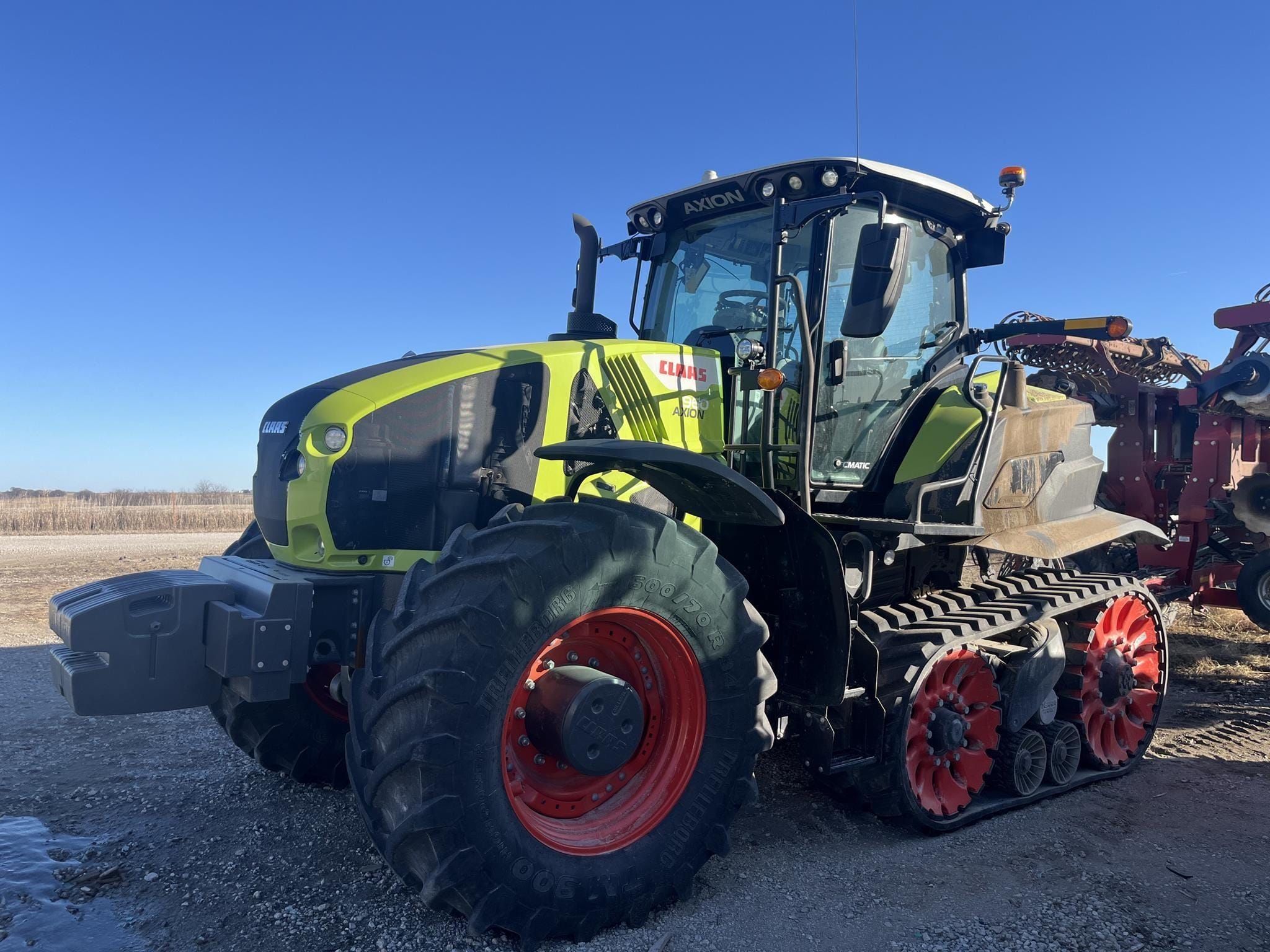2022 CLAAS Axion 960TT Equipment Image0