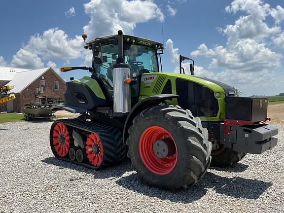 Image of CLAAS Axion 960TT equipment image 3